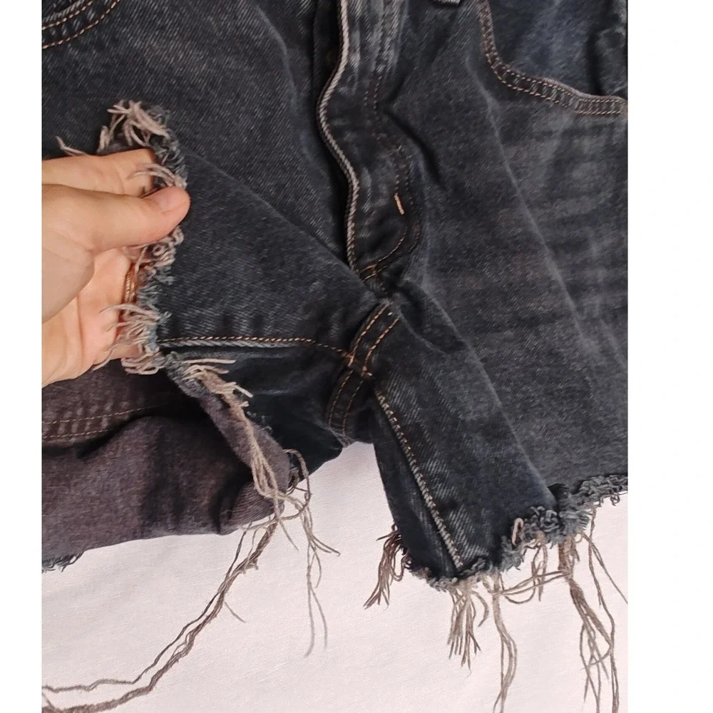 Universal Thread 90s Baggy Shorts Washed Black Gray Denim Raw Hem 8 Button Fly